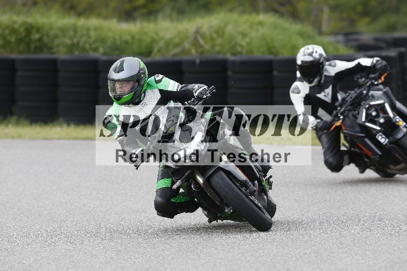 Archiv-2025/09 22.04.2025 Cornu Master School ADR/rot-rouge/15